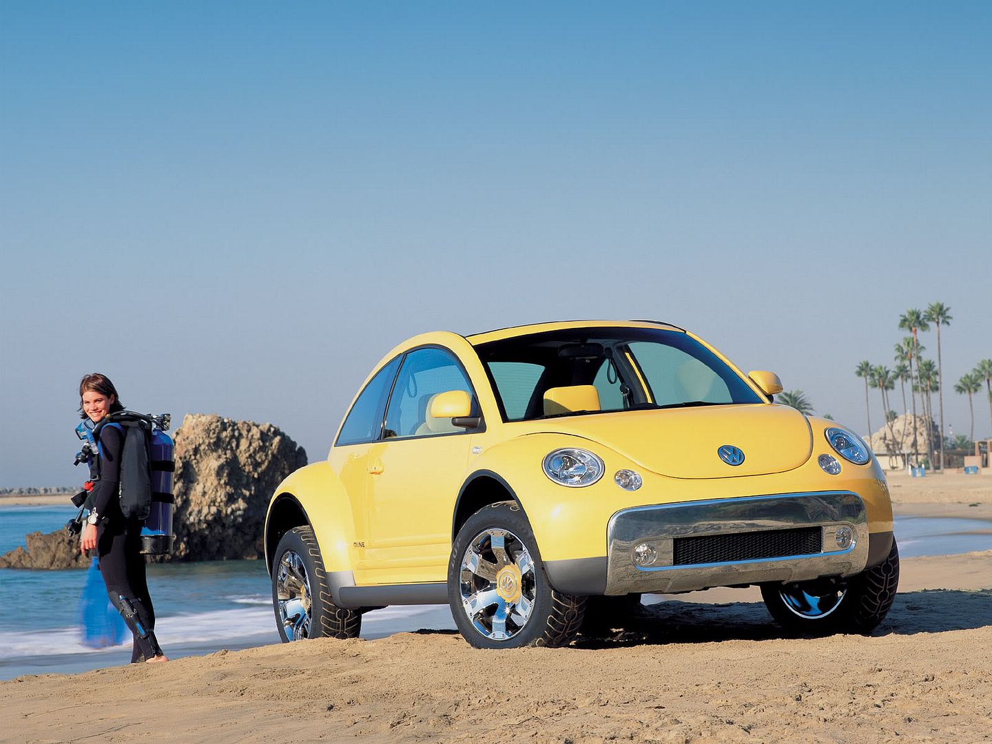 VW-New-Beetle-Dune-Front-Woman-Scub.jpg