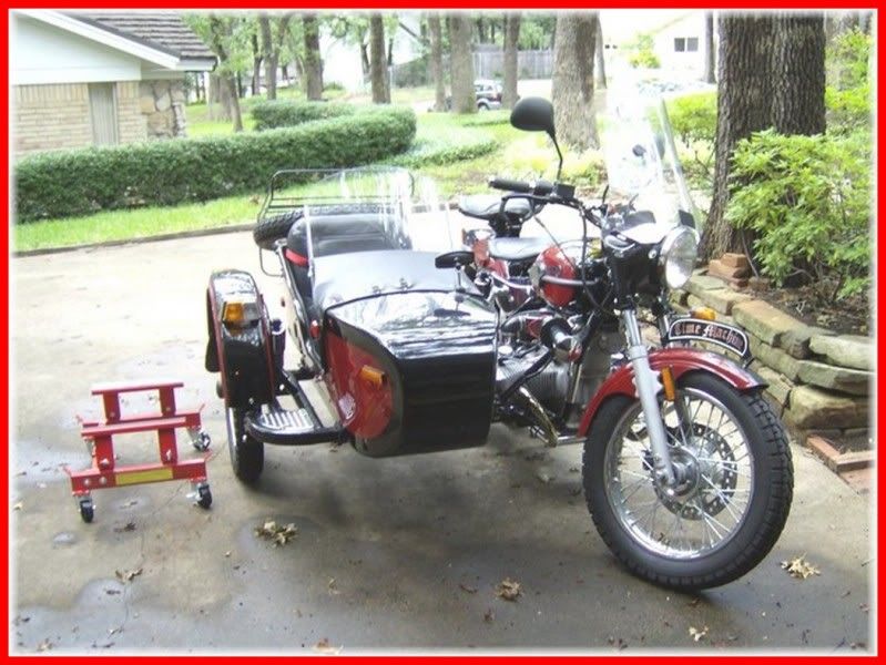 sidecar Ural motorcycle Troyka