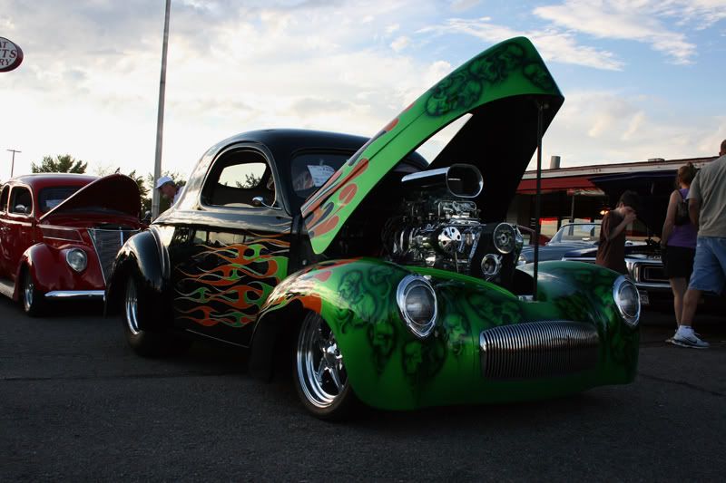 IMAGE: http://i56.photobucket.com/albums/g162/kmiracle1984/Colorado/1941WillysCoupeFull.jpg