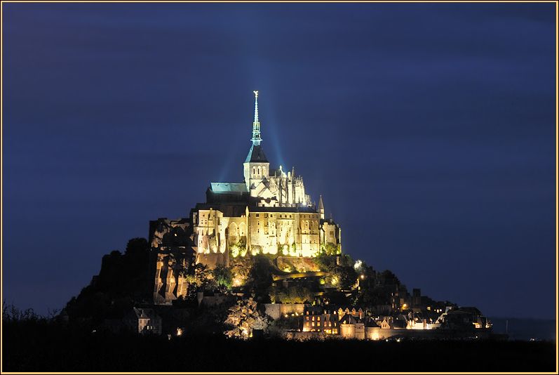 http://i56.photobucket.com/albums/g163/jyvais/Granville/mont-soir.jpg