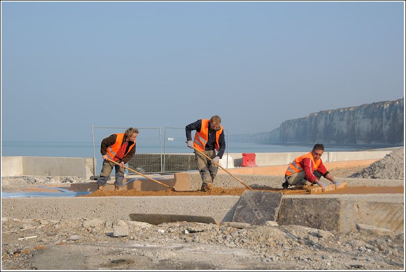 http://i56.photobucket.com/albums/g163/jyvais/Normandie2011/St-V-en-Caux02.jpg