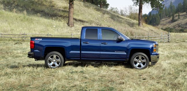 http://i56.photobucket.com/albums/g164/sloowrt/2014Silverado5_zps8a22ab16.jpg