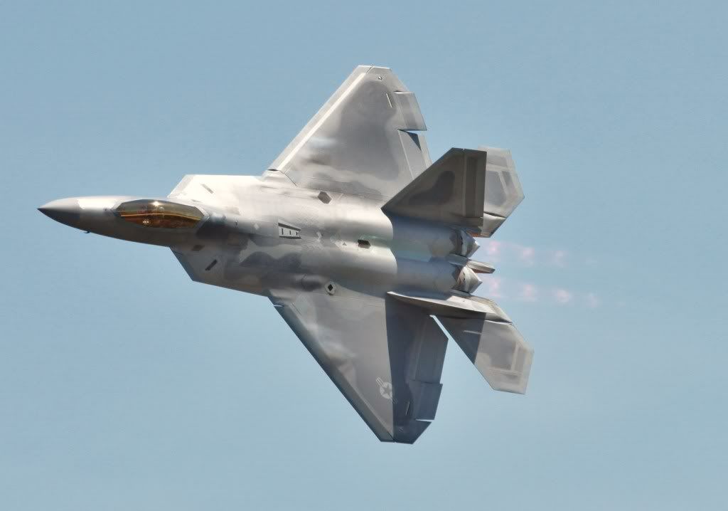 IMAGE: http://i56.photobucket.com/albums/g165/InfiniteGrim/Andrews%20AFB%20Open%20House%202012/IMG_6166.jpg