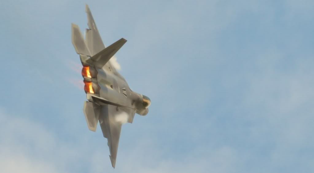 IMAGE: http://i56.photobucket.com/albums/g165/InfiniteGrim/Andrews%20AFB%20Open%20House%202012/IMG_7679.jpg