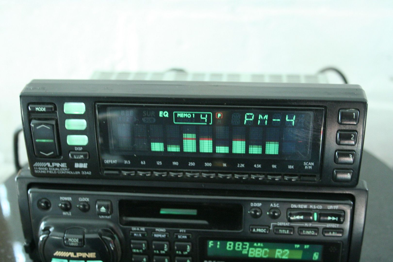 Alpine 3342 11Band Equalizer Spectrum analyzer eq Soundfield control