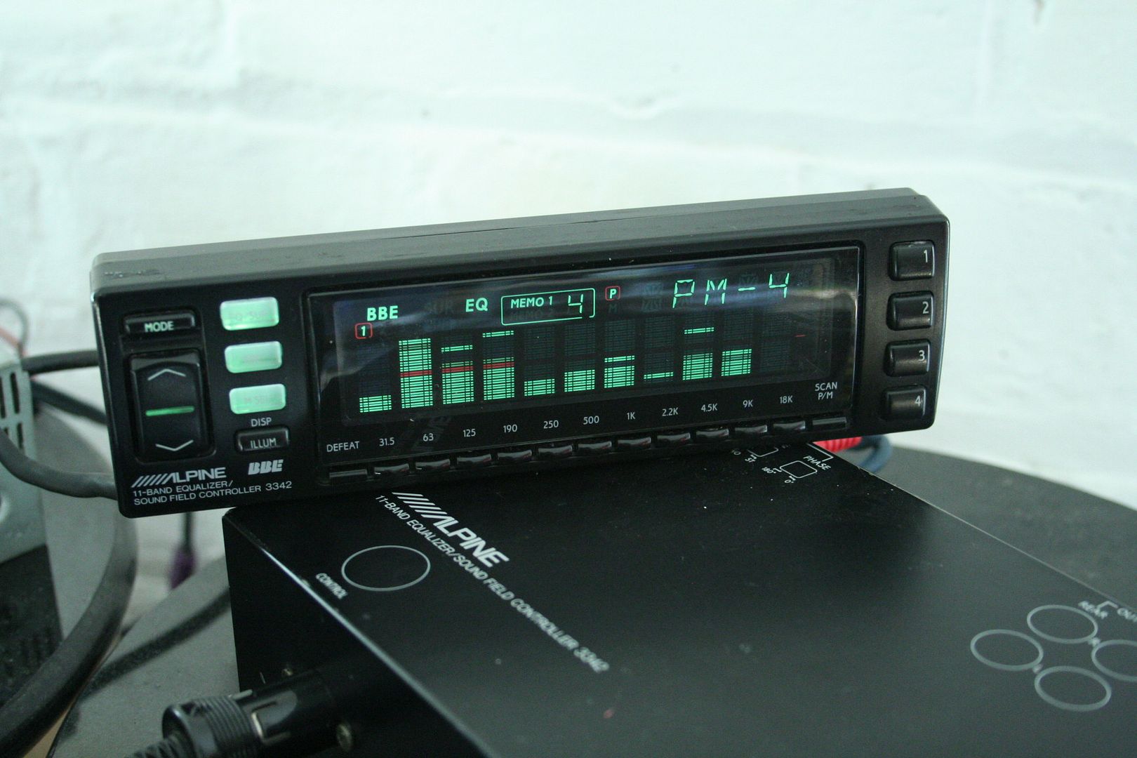 Alpine 3342 11Band Equalizer Spectrum analyzer eq Soundfield control ere era mrv