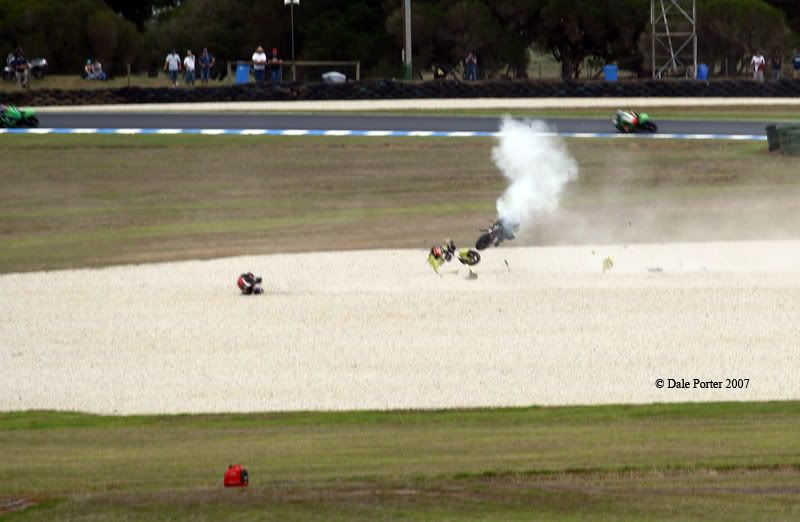 IMAGE: http://i56.photobucket.com/albums/g171/daleporter/Motorsport/WSB/wsb083-c.jpg