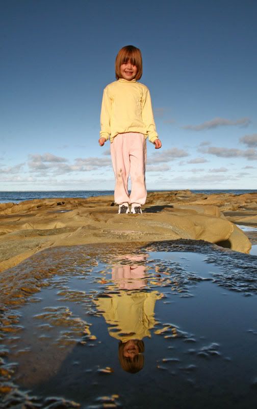 IMAGE: http://i56.photobucket.com/albums/g171/daleporter/People/rachael0079-w.jpg