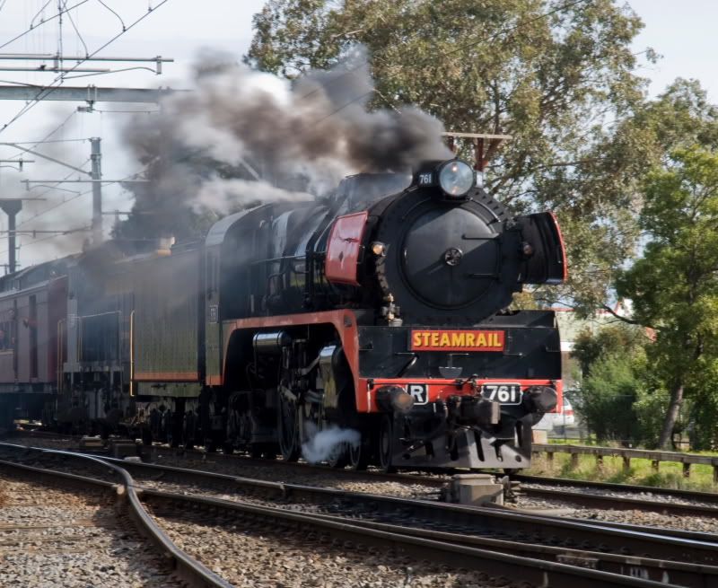 IMAGE: http://i56.photobucket.com/albums/g171/daleporter/Transport/26-7-2009-steam001.jpg