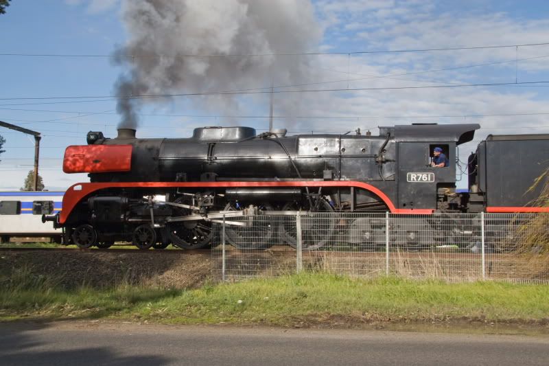 IMAGE: http://i56.photobucket.com/albums/g171/daleporter/Transport/26-7-2009-steam004.jpg