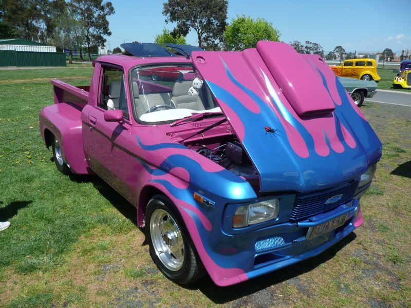 IMAGE: http://i56.photobucket.com/albums/g171/daleporter/Transport/hotrod016.jpg