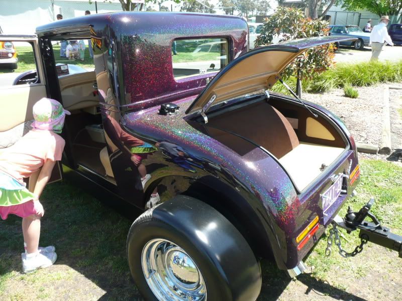 IMAGE: http://i56.photobucket.com/albums/g171/daleporter/Transport/hotrod018.jpg