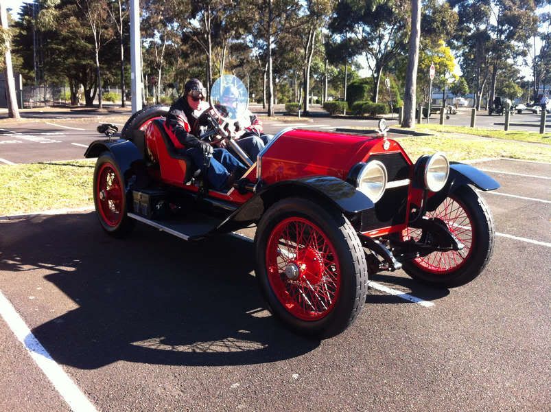 IMAGE: http://i56.photobucket.com/albums/g171/daleporter/Transport/veterancars018_1.jpg