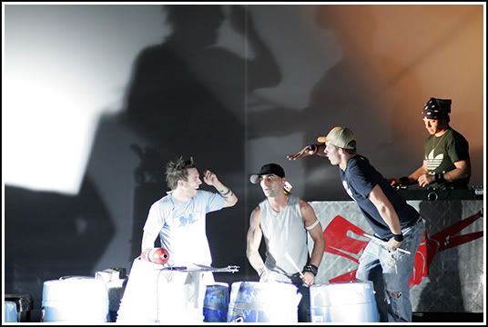 IMAGE: http://i56.photobucket.com/albums/g173/liiquid/images/rp4.jpg