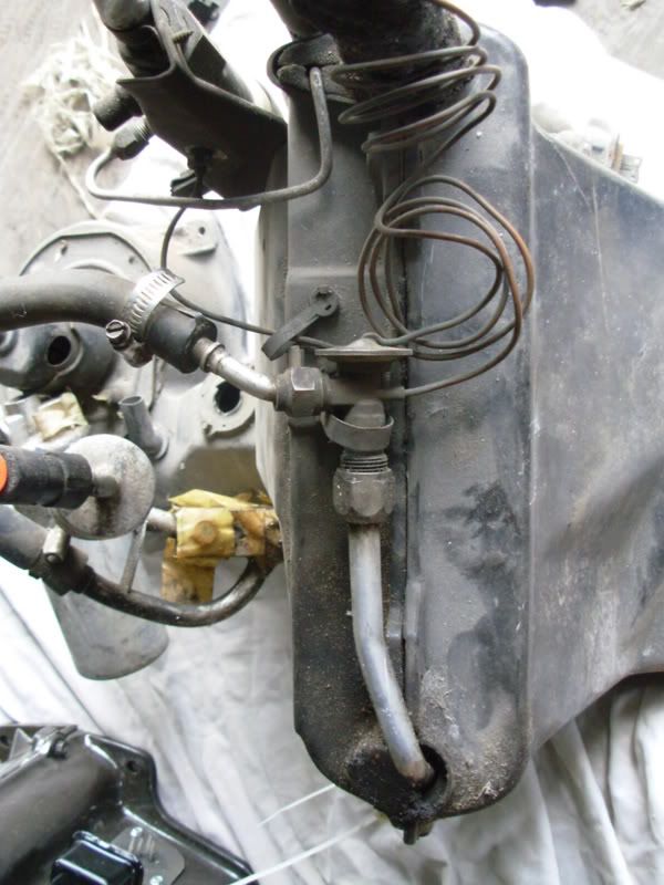 I need help to identify the correct POA and evaporator valve of my 67