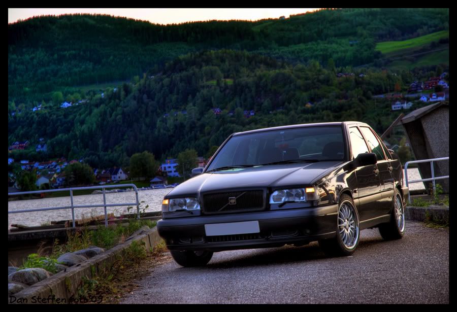 http://i56.photobucket.com/albums/g191/dsbergmann/Volvo-HDR-5.jpg