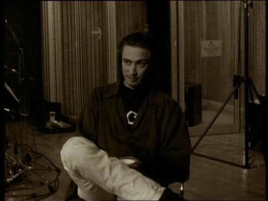 90c847cb.jpg yeah!!what a look!!! image by PainKiller_80