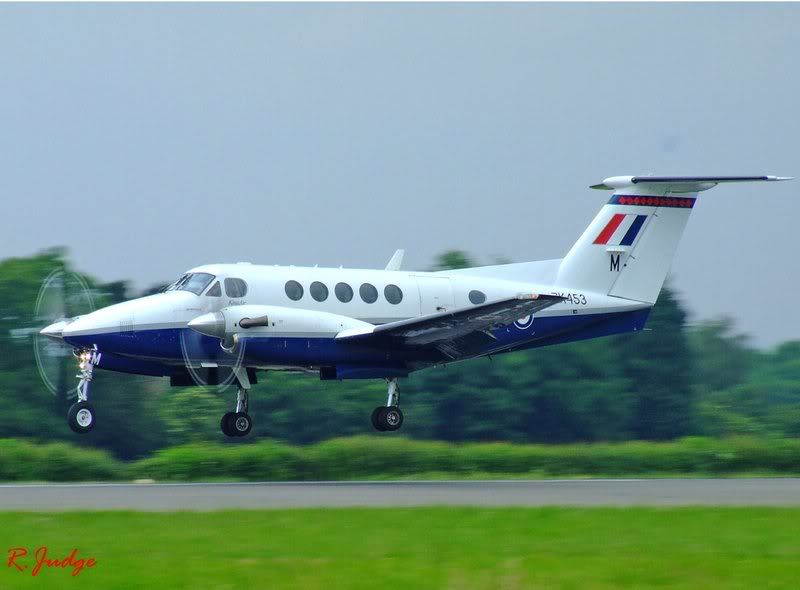 http://i56.photobucket.com/albums/g194/tigercatfan/BigginHill%2008/KingAir.jpg
