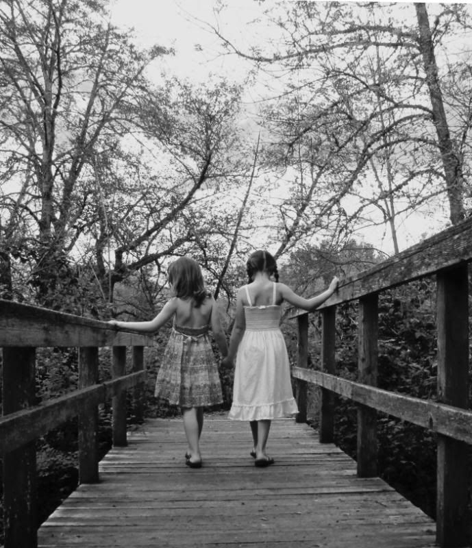 IMAGE: http://i56.photobucket.com/albums/g196/matt9901/katieemmablackandwhitebridge1-1.jpg