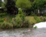 IMAGE: http://i56.photobucket.com/albums/g196/matt9901/th_MVI_0335.jpg