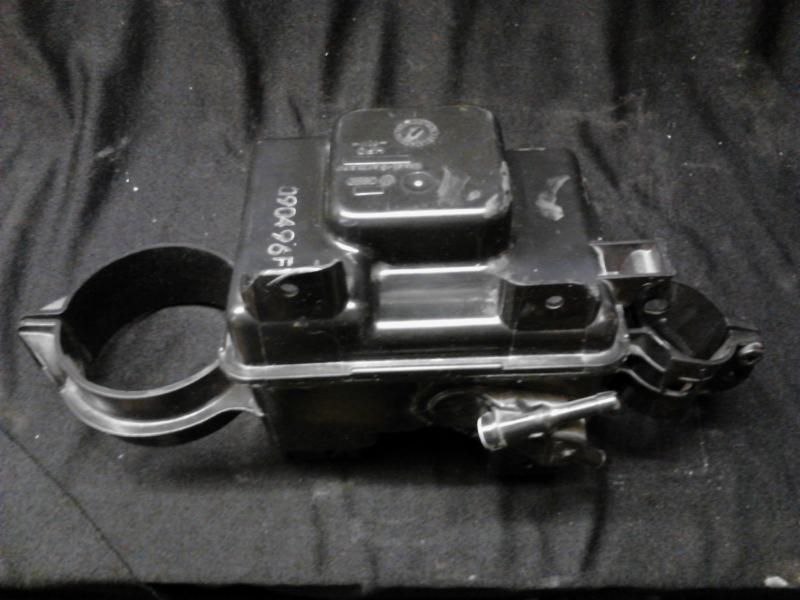 NOS Genuine OEM VW Golf/Jetta 8589 Fuel Pump Housing.